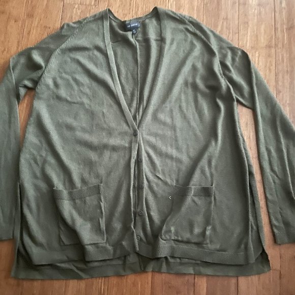 THE LIMITED OLIVE GREEN CARDIGAN SZ XS BUTTON FRONT VNECK SWEATER - Picture 1 of 3
